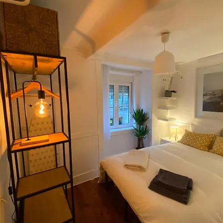 Charming Bairro Alto 2-bedroom Escape *