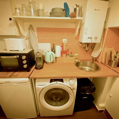 Charming Bairro Alto 2-bedroom Escape Lissabon