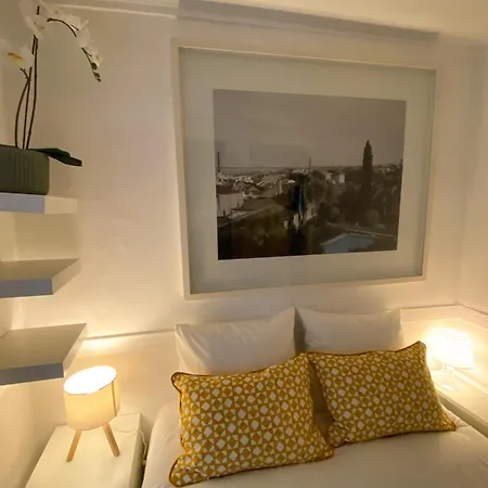 Charming Bairro Alto 2-bedroom Escape