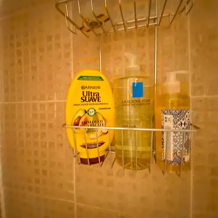 Charming Bairro Alto 2-bedroom Escape * Lizbona