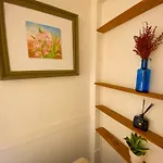 Апартаменти Charming Bairro Alto 2-bedroom Escape Лісабон