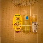 Charming Bairro Alto 2-bedroom Escape * Лісабон