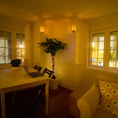 Charming Bairro Alto 2-bedroom Escape Lisboa